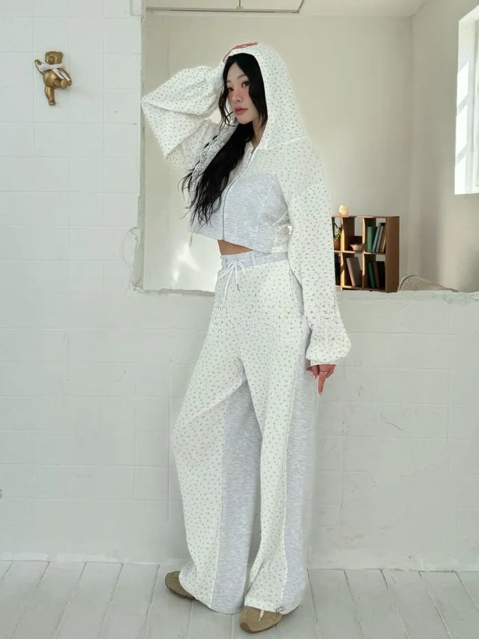 [Preorder] Flower tile zip-up with hood