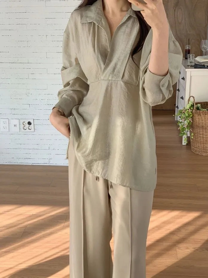 [Preorder] V-neck blouse