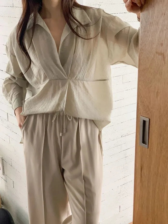 [Preorder] V-neck blouse