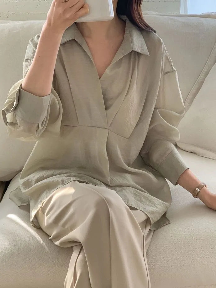 [Preorder] V-neck blouse