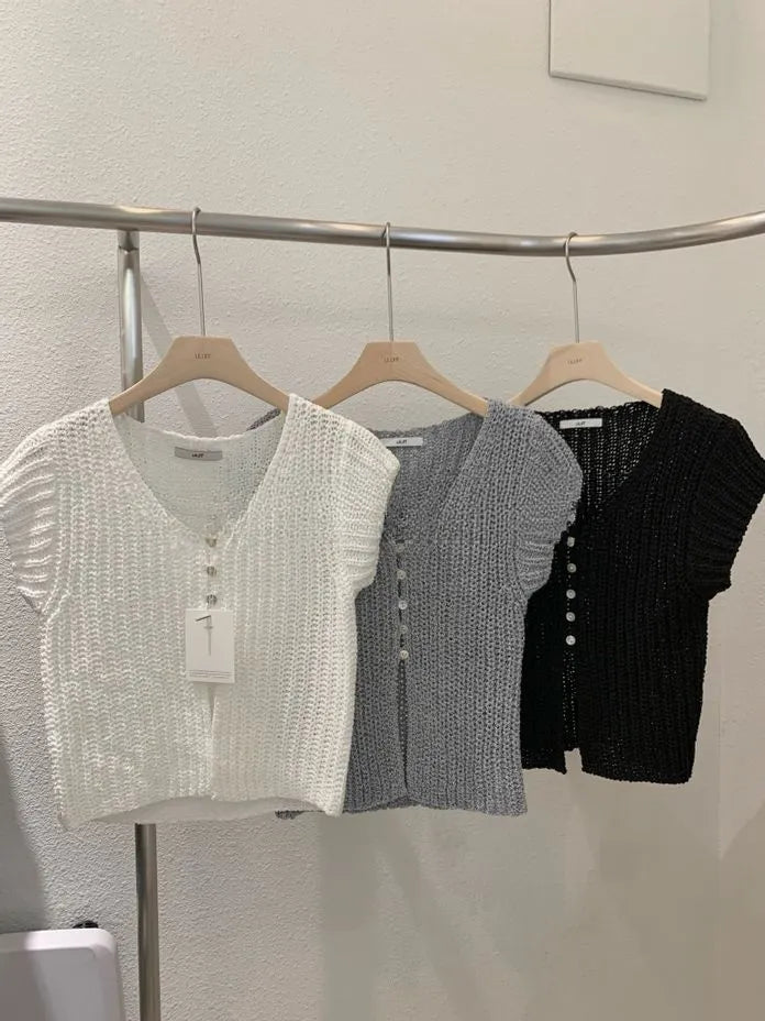 [Preorder] Knitted V-neck top