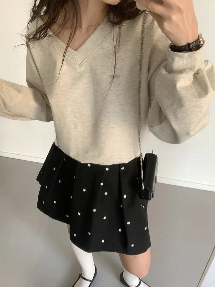 [Preorder] Venice V-neck sweatshirt