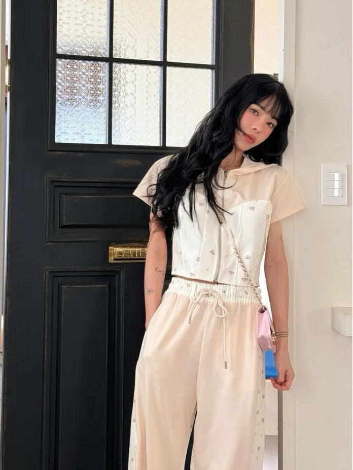 [Preorder] Flower tile zip-up with hood