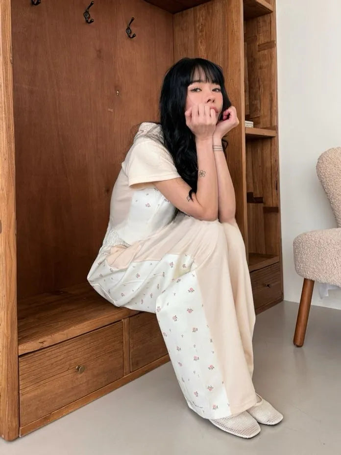 [Preorder] Flower tile zip-up with hood