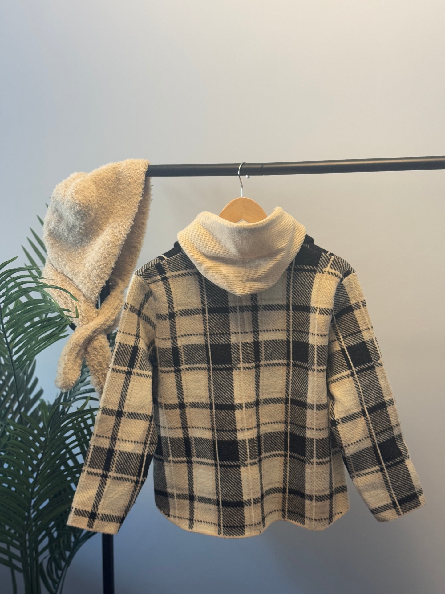 Checkered button-up hoodie with pockets