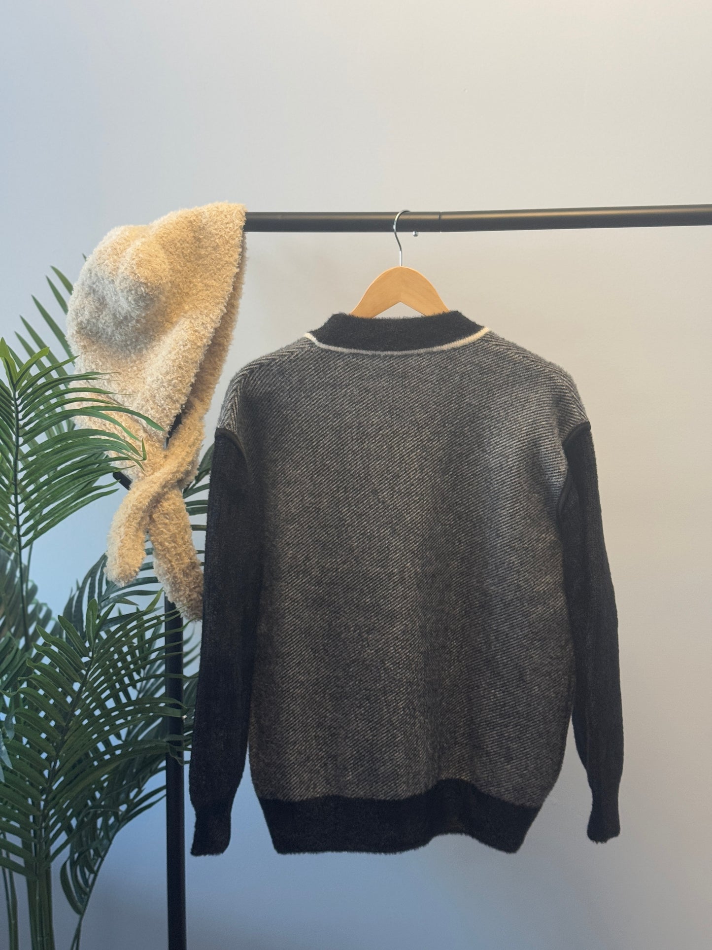 V-neck button-up cardigan with pockets