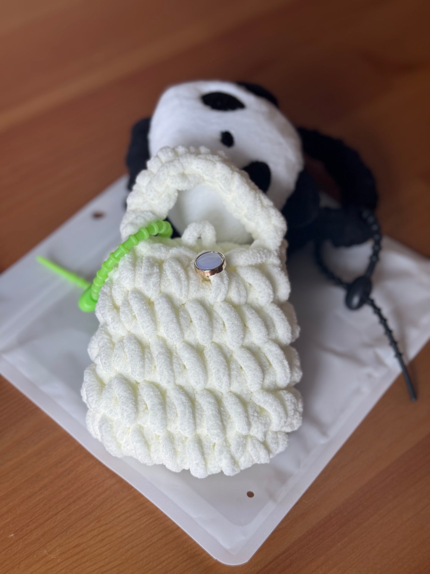 Crocheted Airpods pouch