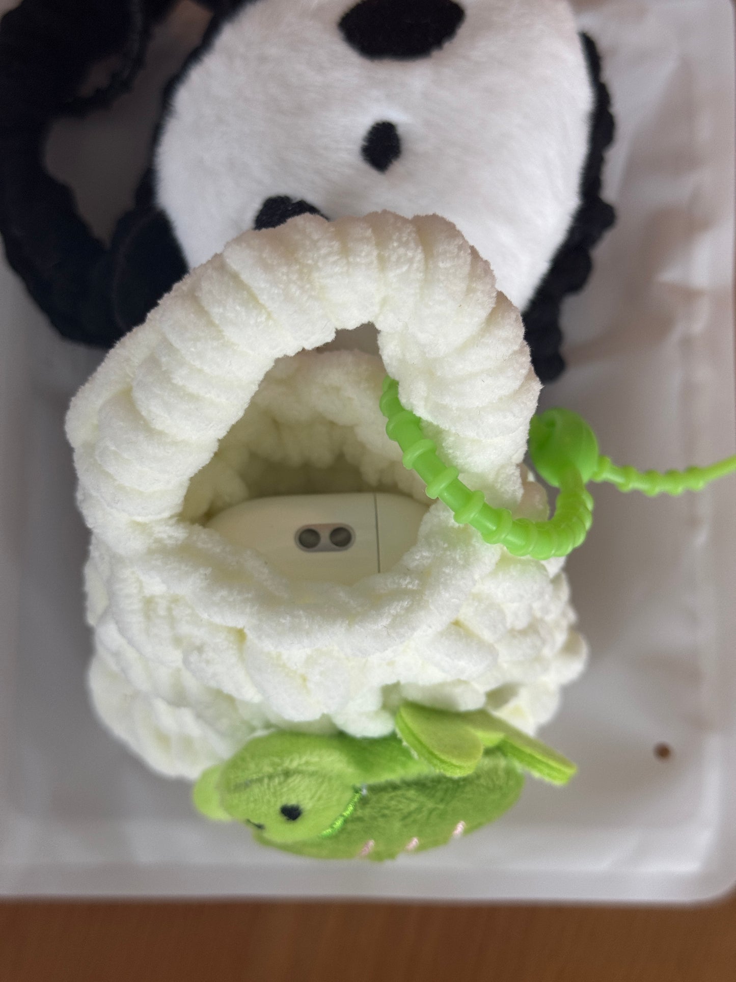 Crocheted Airpods pouch