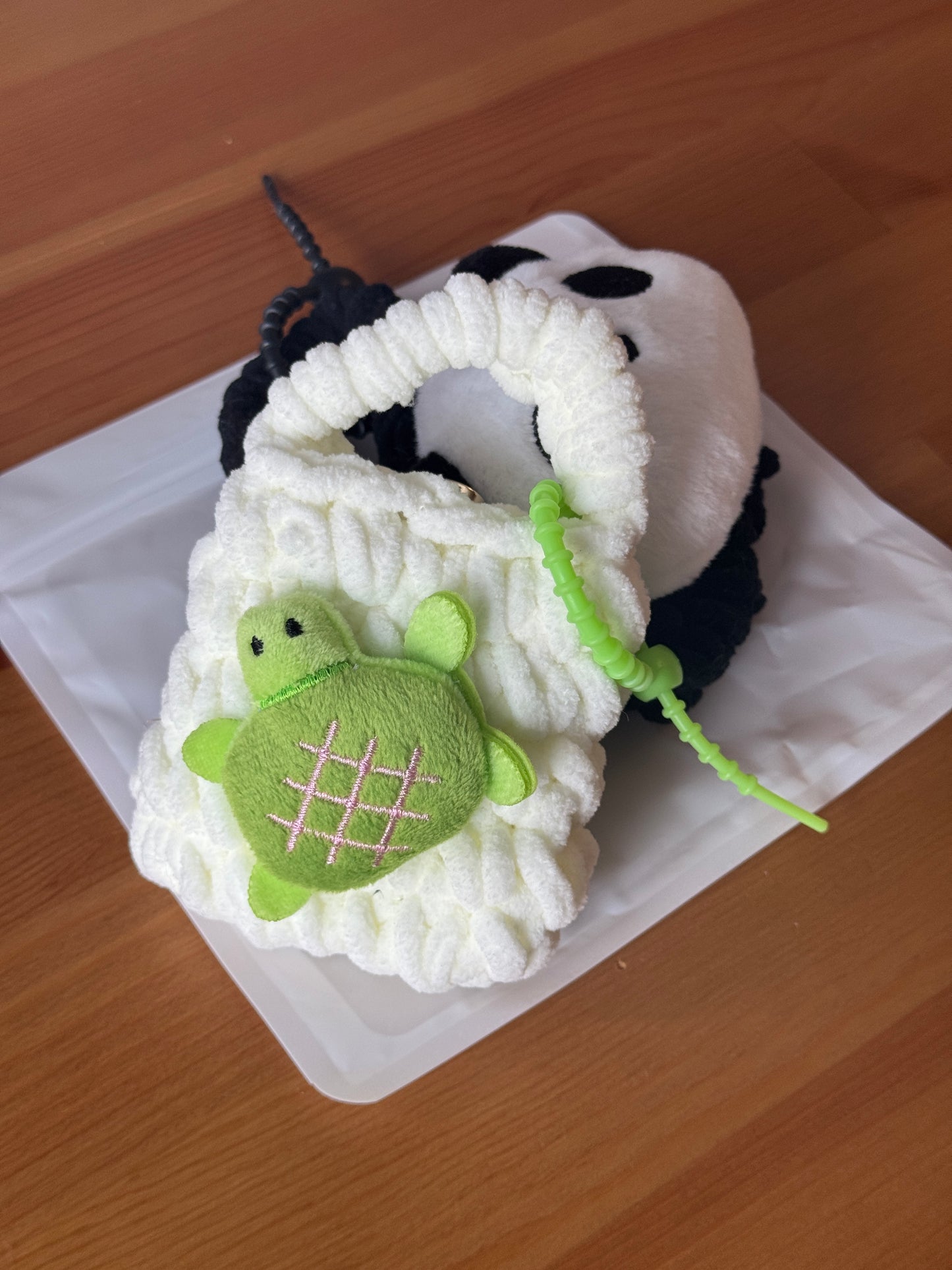 Crocheted Airpods pouch